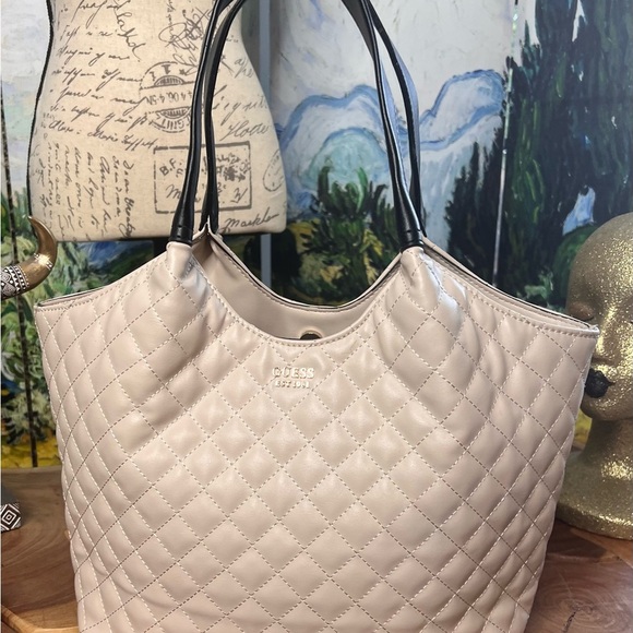 Guess two-piece purse set with leather and metal straps. - Picture 4 of 10